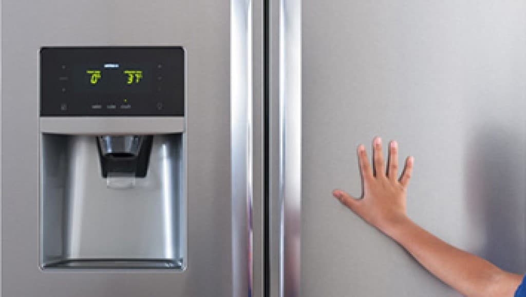 علت برق داشتن بدنه یخچال چیست؟